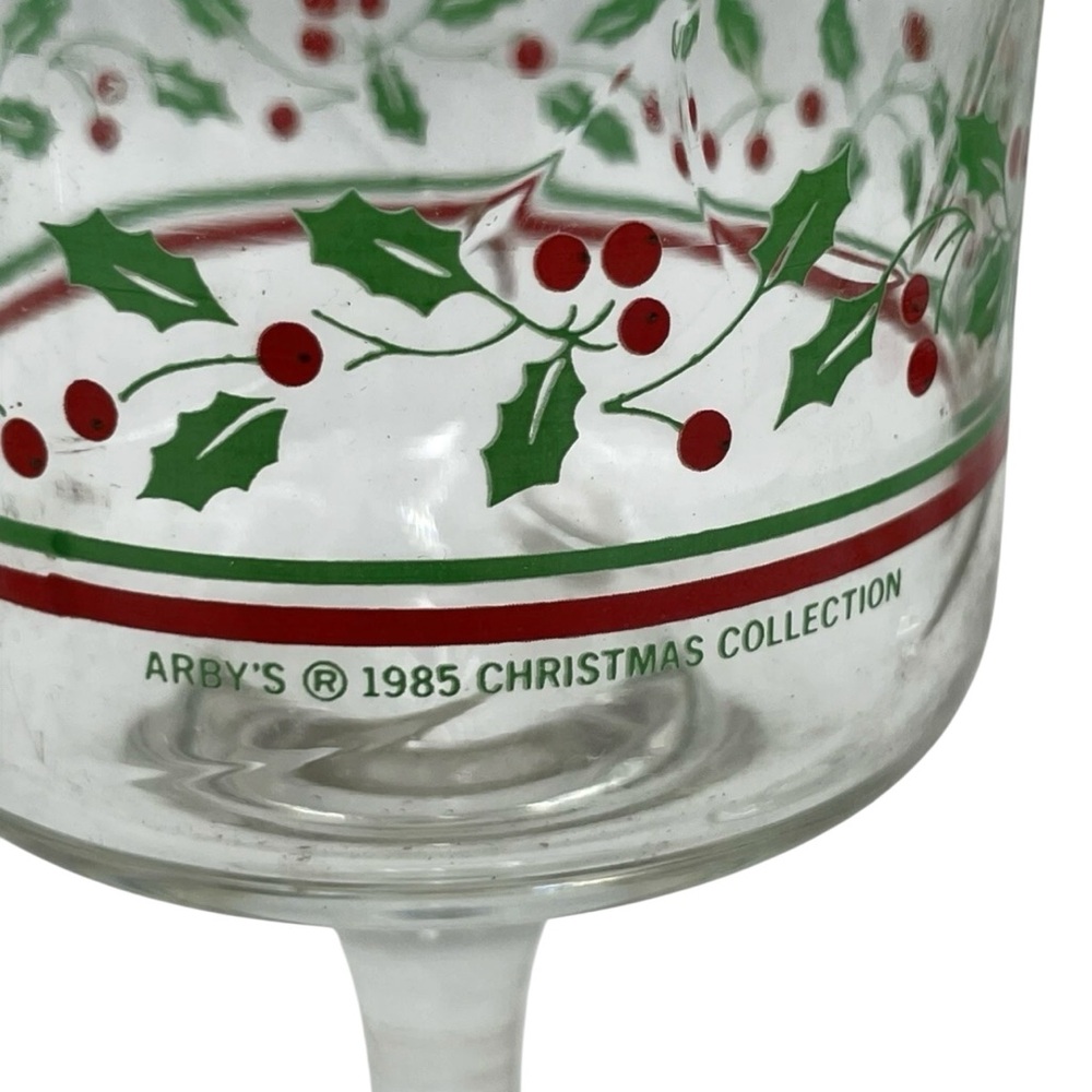 Vintage Arby’s Christmas Holiday Glass Goblets with Holly Design Gold Rim 1985 - Picture 3 of 6